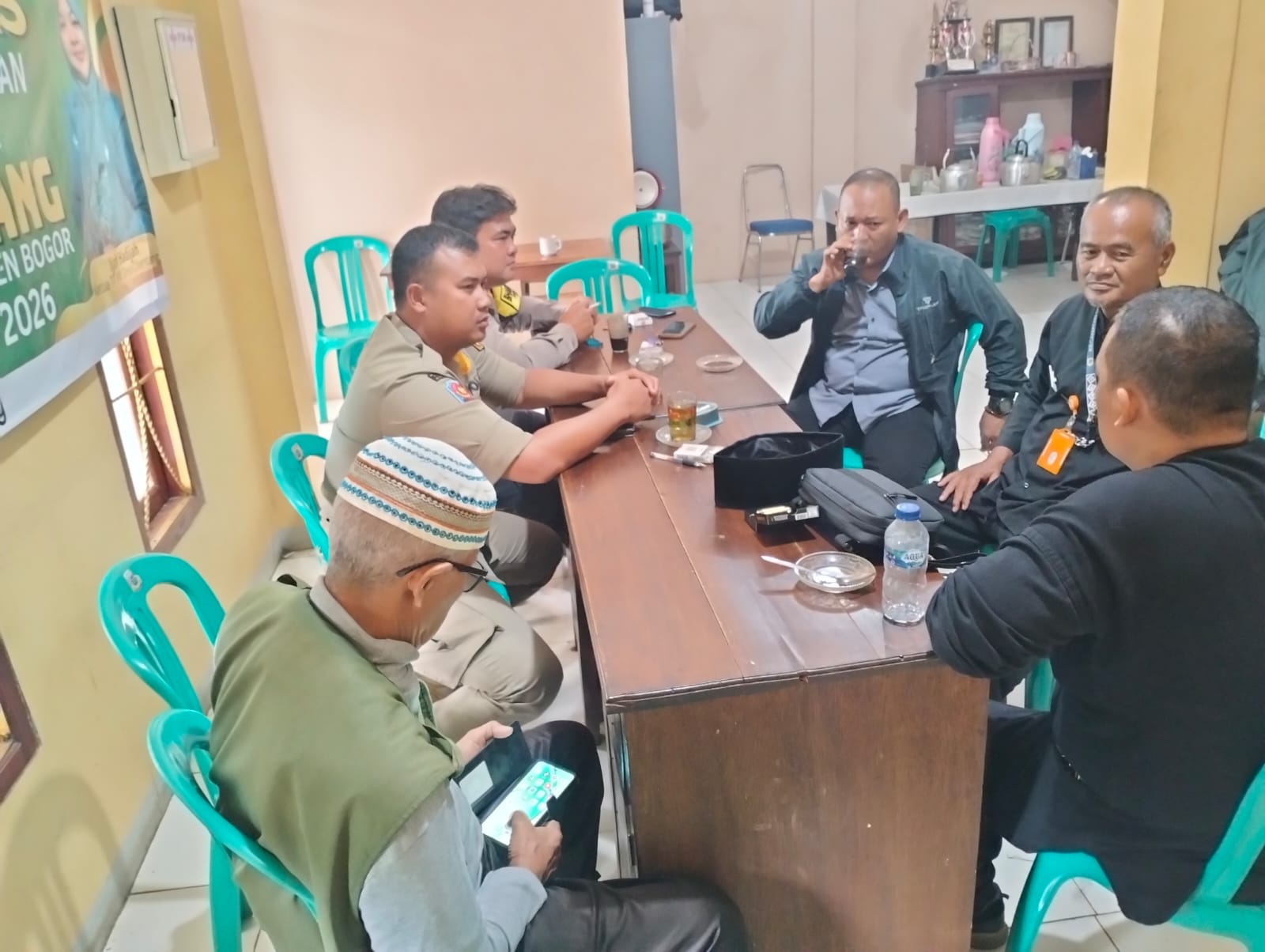 c6d3165e-3bcb-4c50-8ea9-b4b5b29c51cc